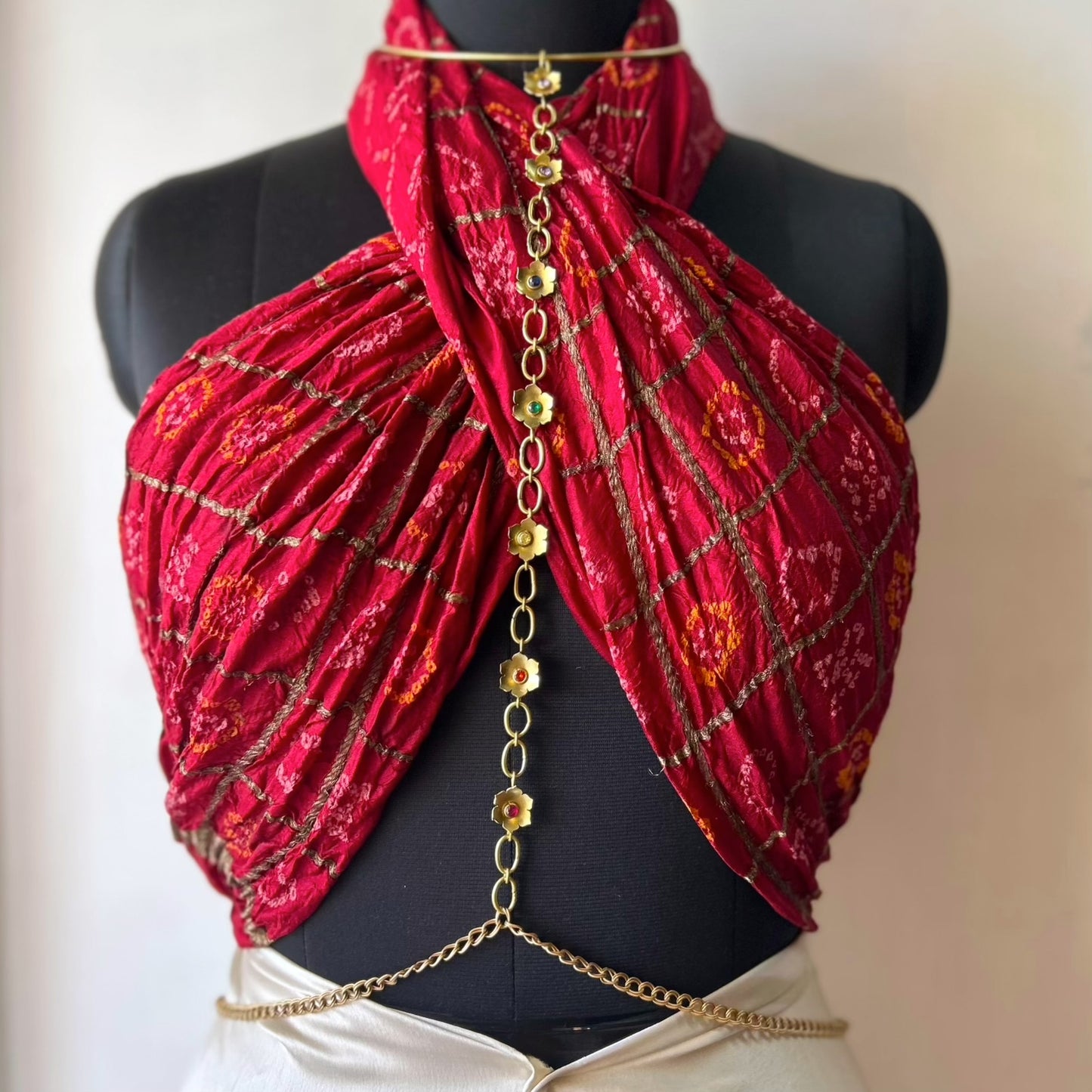 Sacral chakra - Body chain
