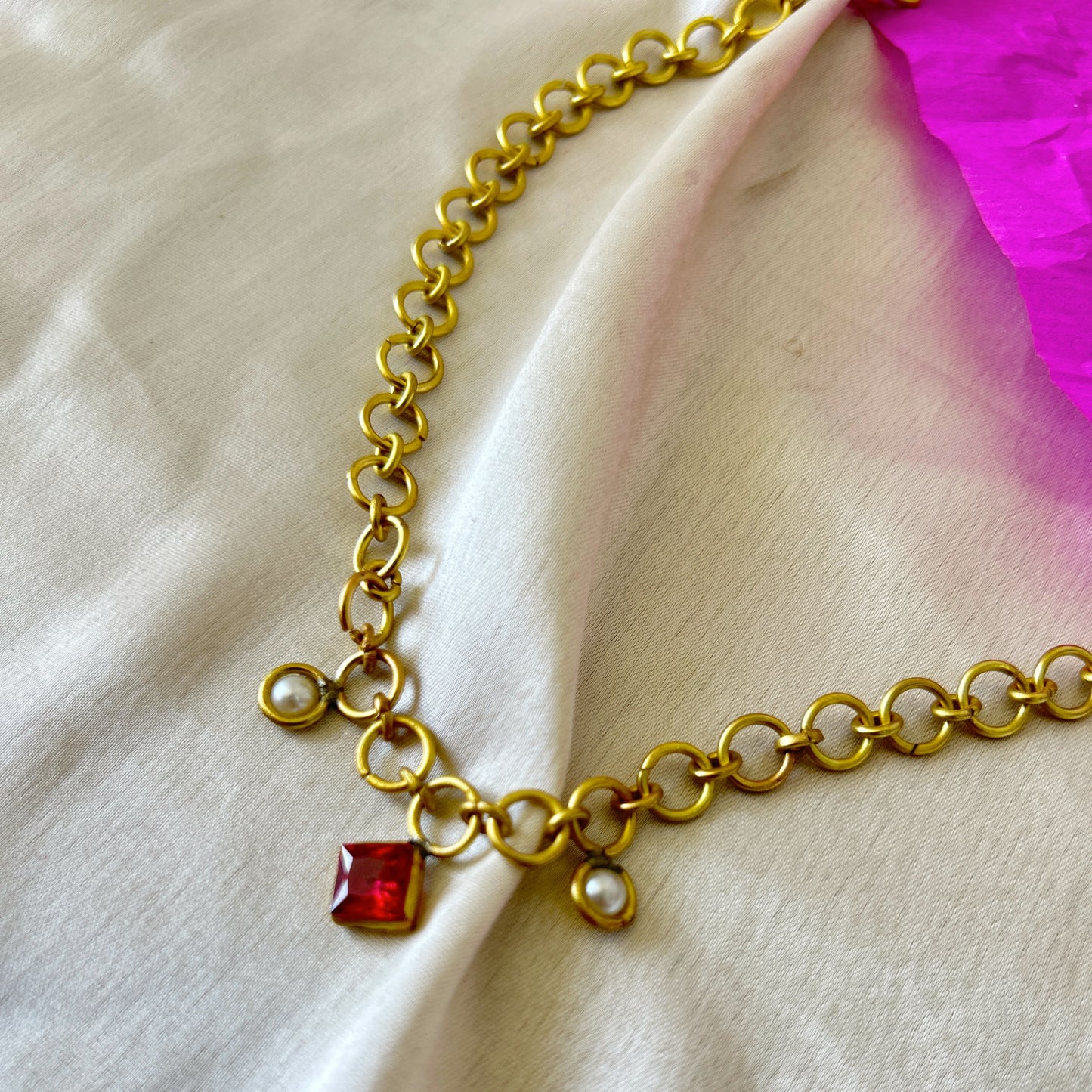 Chamkeela (Pink) - sunglasses chain