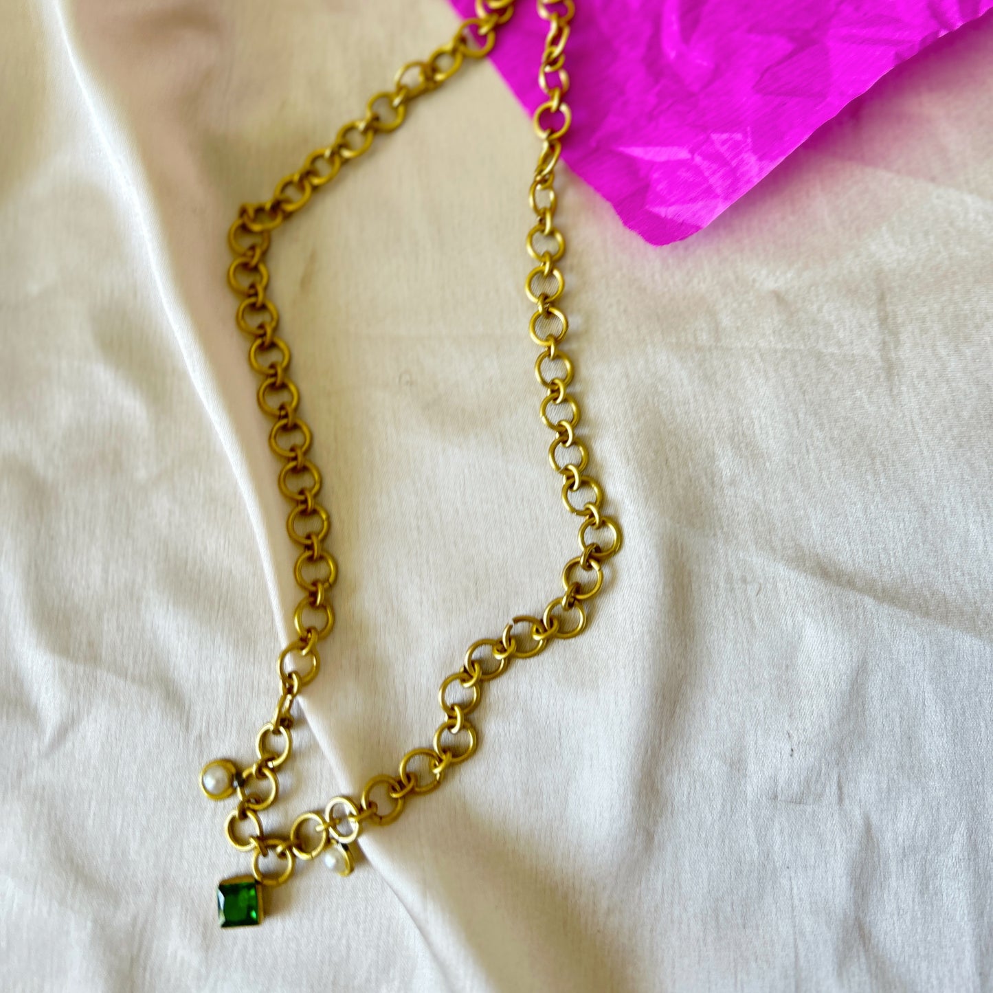 Chamkeela (Green) - sunglasses chain