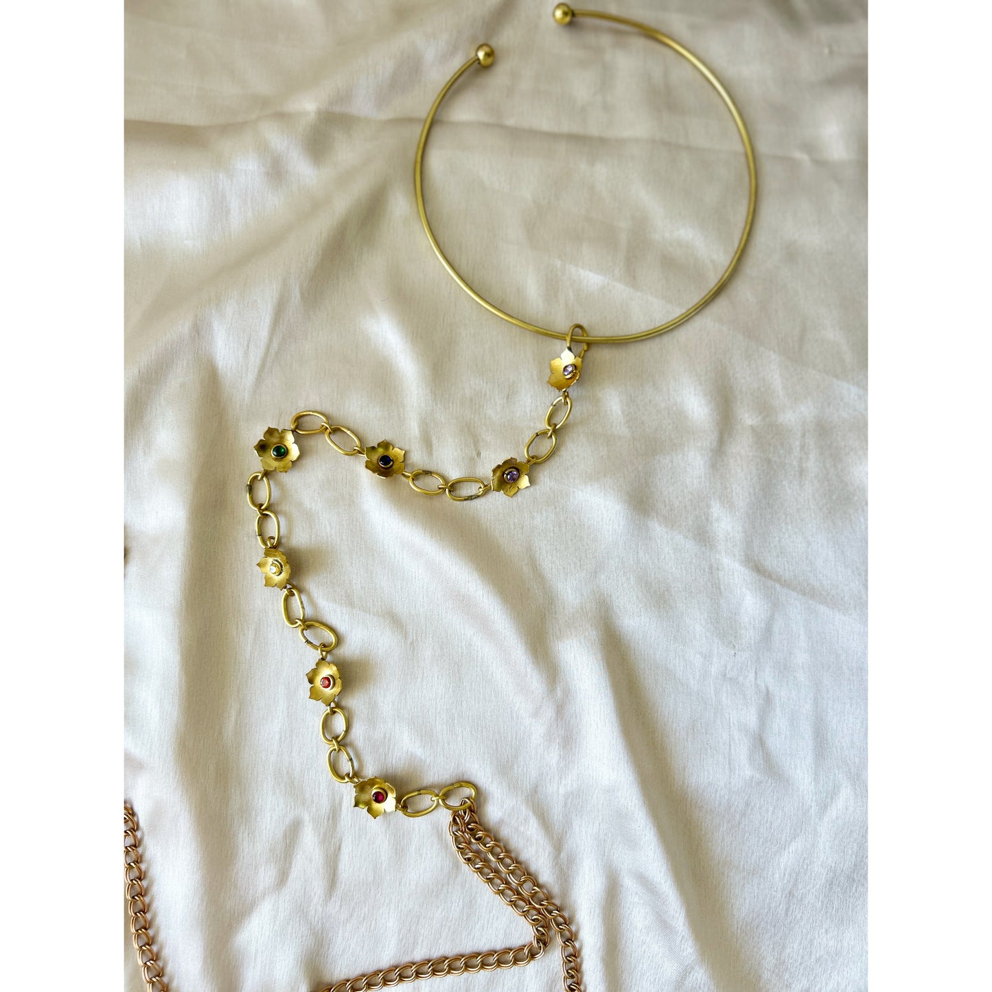 Sacral chakra - Body chain