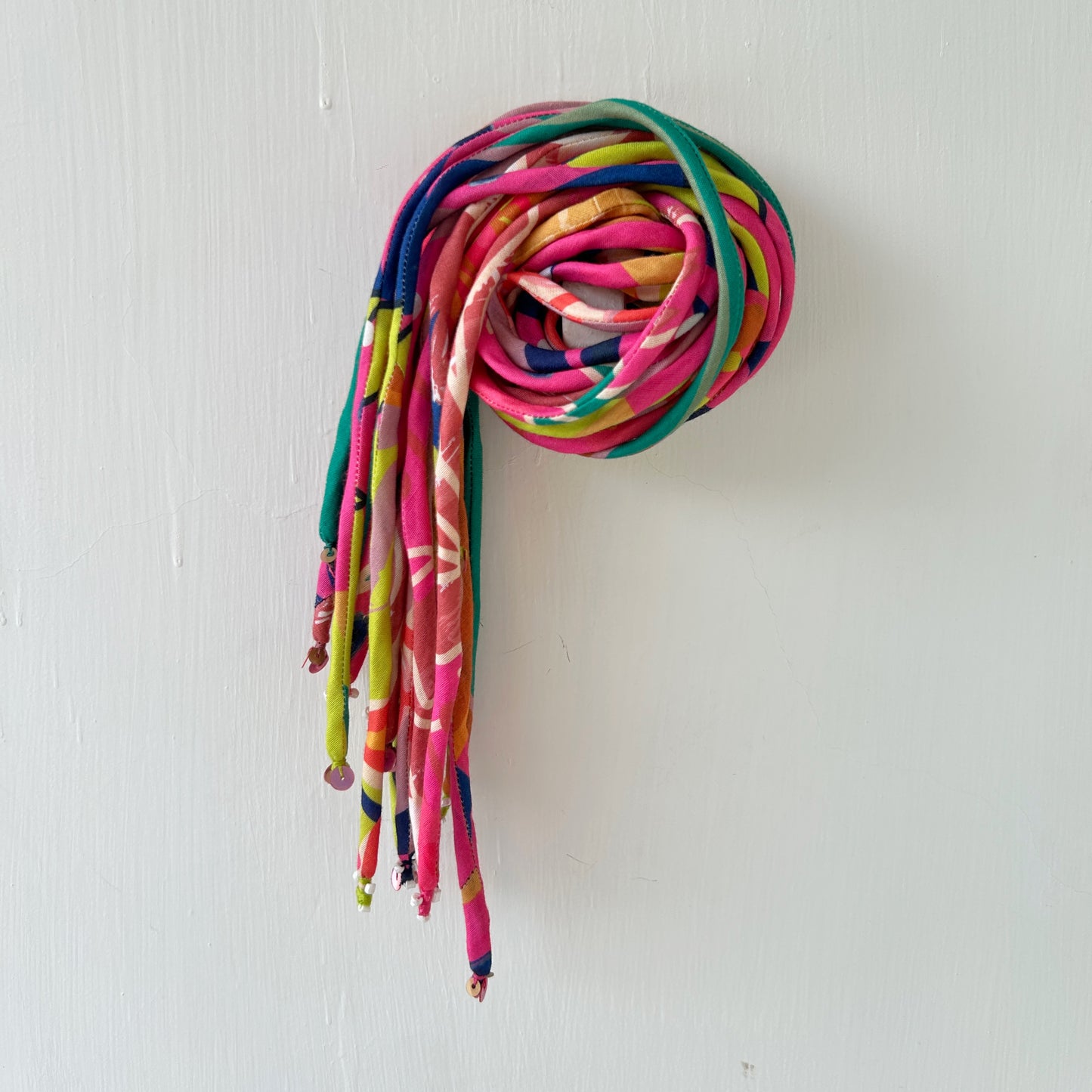 Dance in Neons Hair strings 21 inch with rubber band