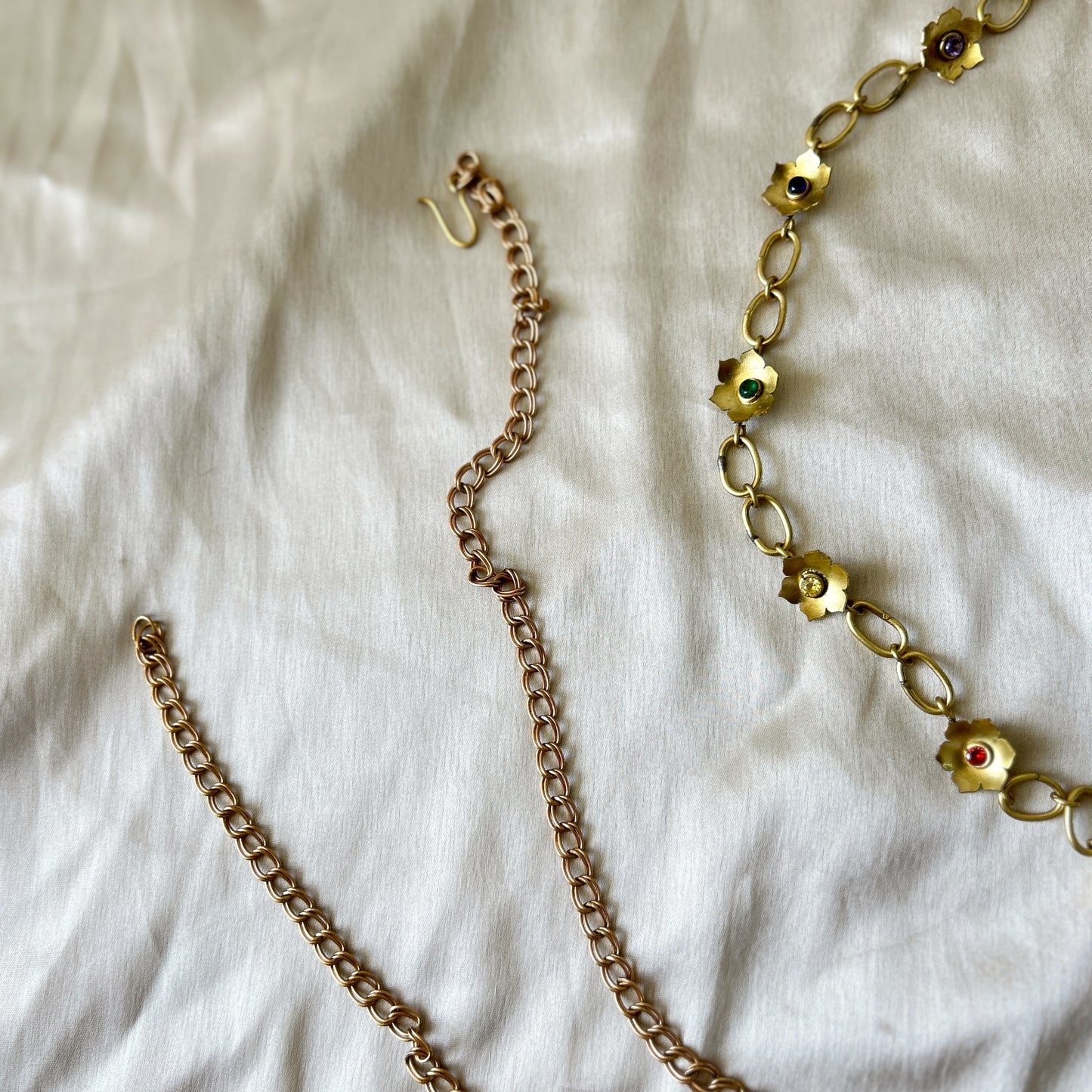 Sacral chakra - Body chain