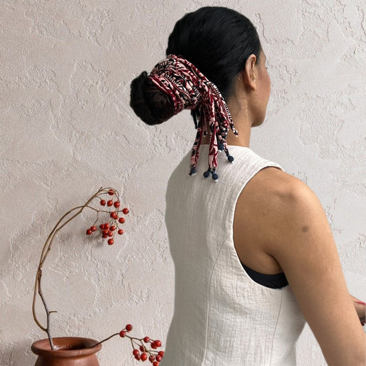 Maroon print hair strings 21 inch