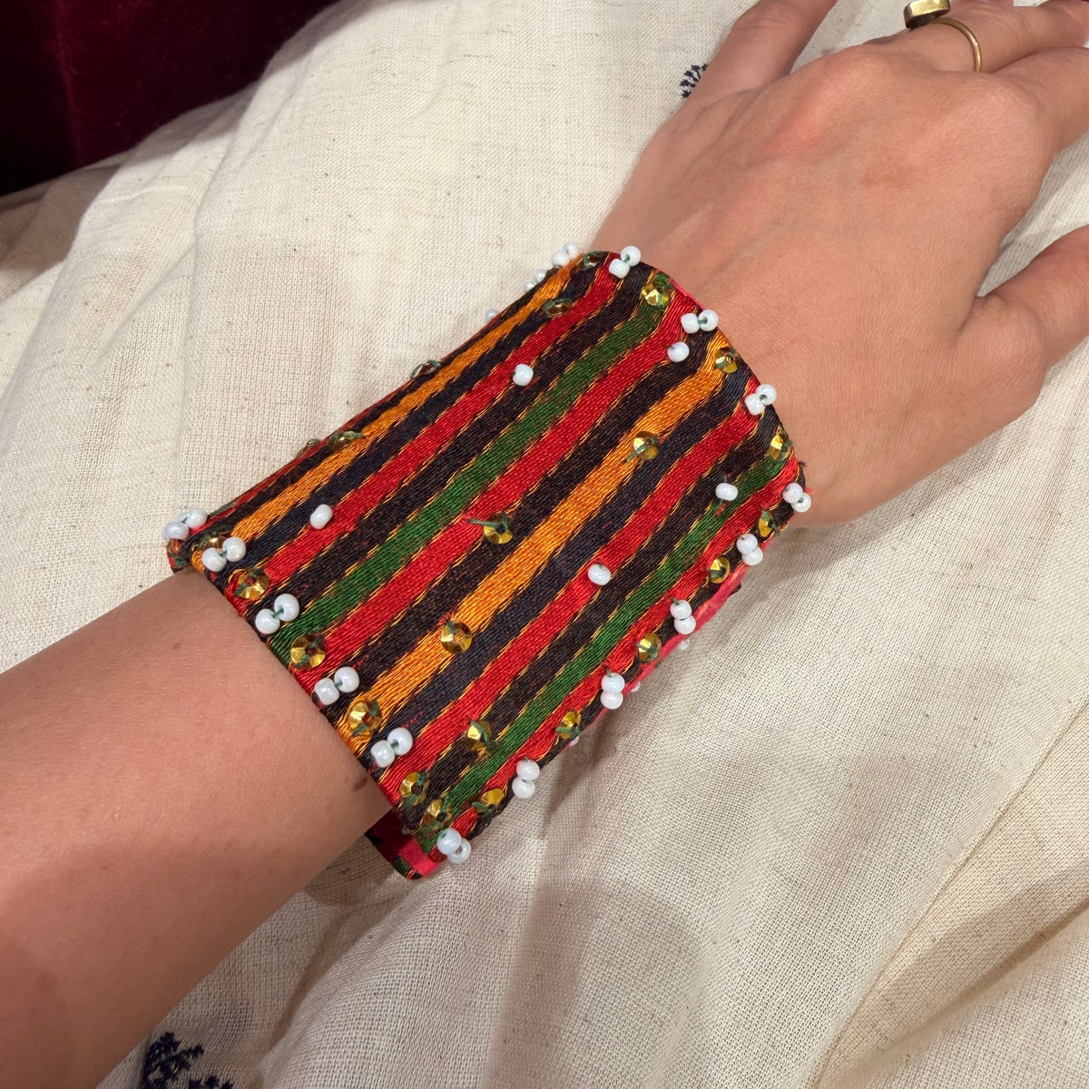 Textile multi color brass bracelet - Earthy