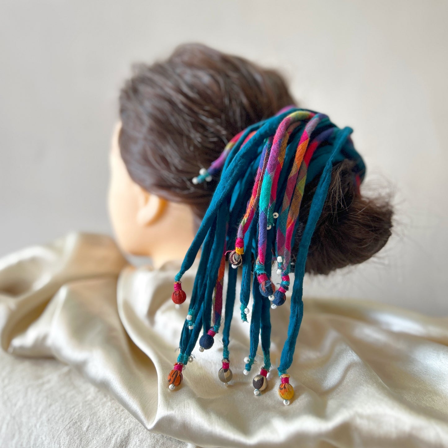 Blue checkered hair strings 21 inch