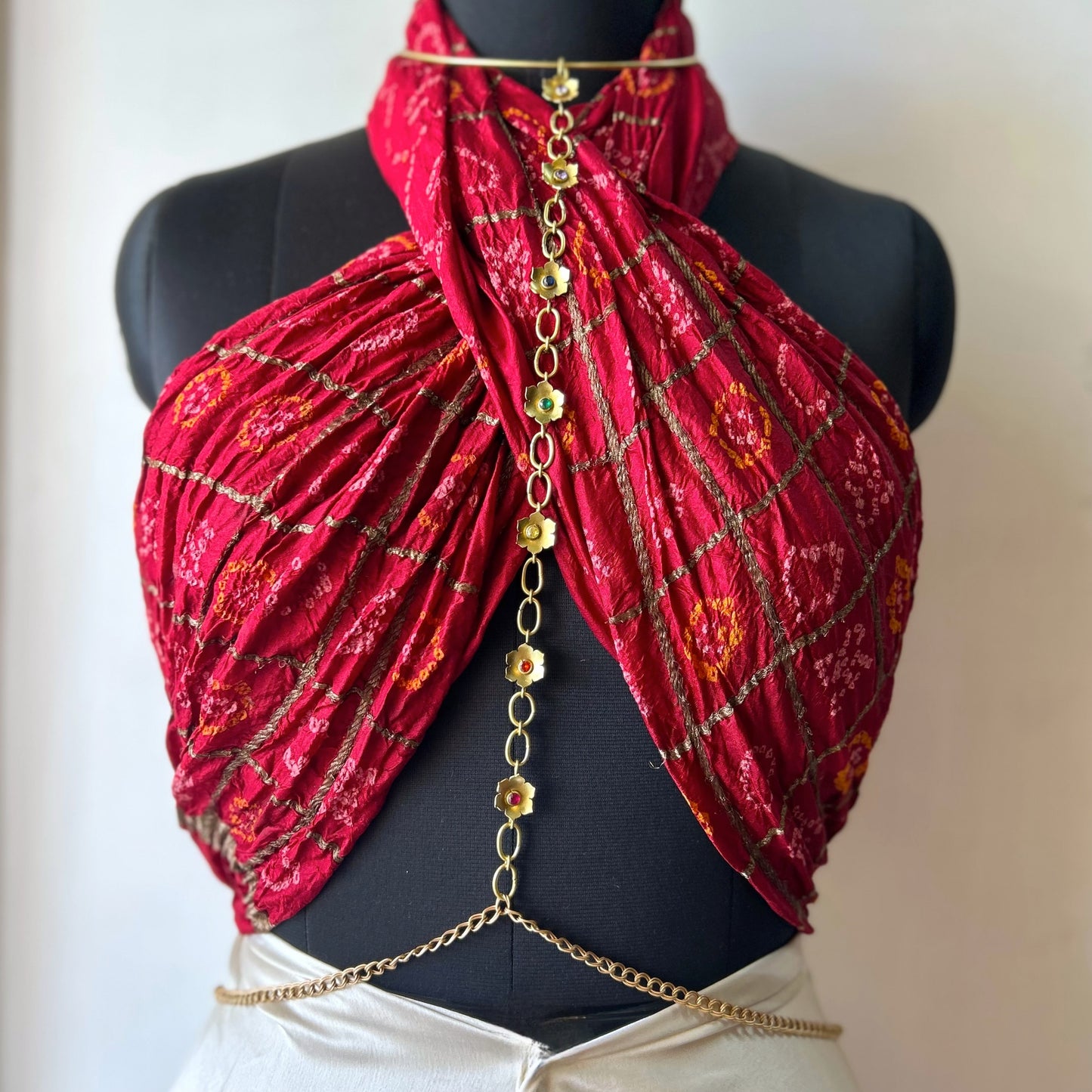 Sacral chakra - Body chain
