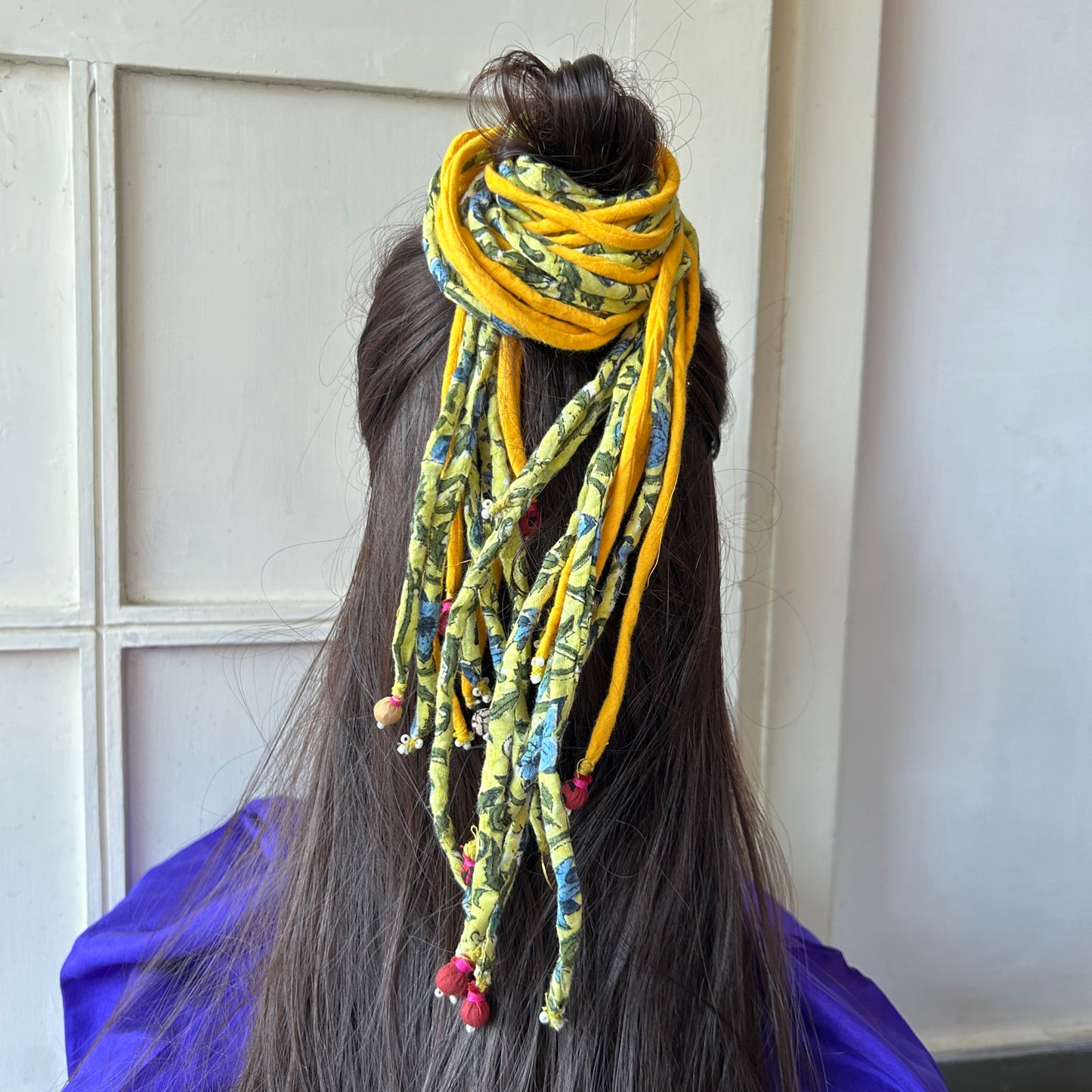 Yellow lime printed hair strings 21 inch