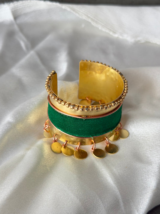Discs brass bracelet