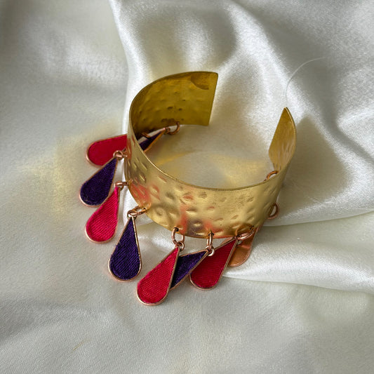 Petal brass bracelet