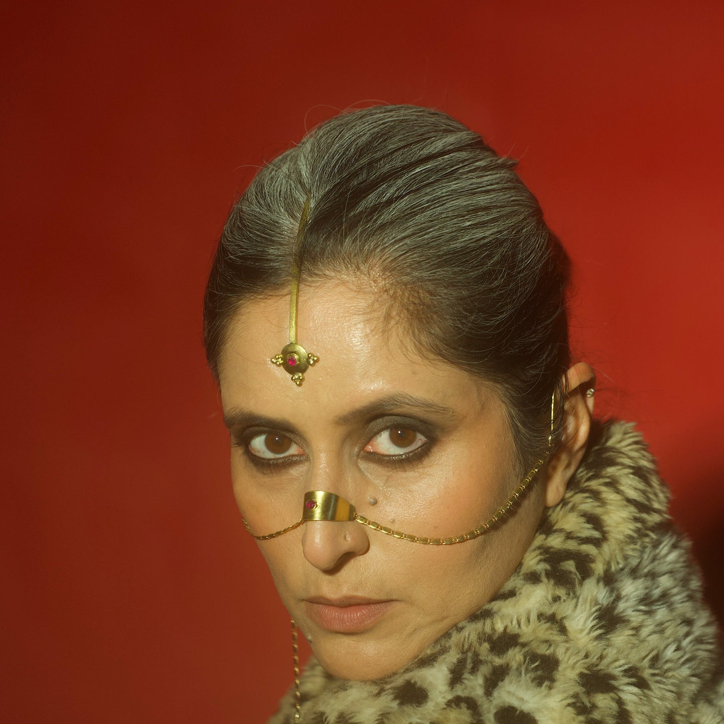 Bindi (Pink stone) - Head gear