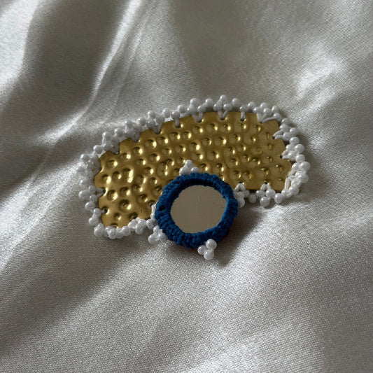 Arc hair pin