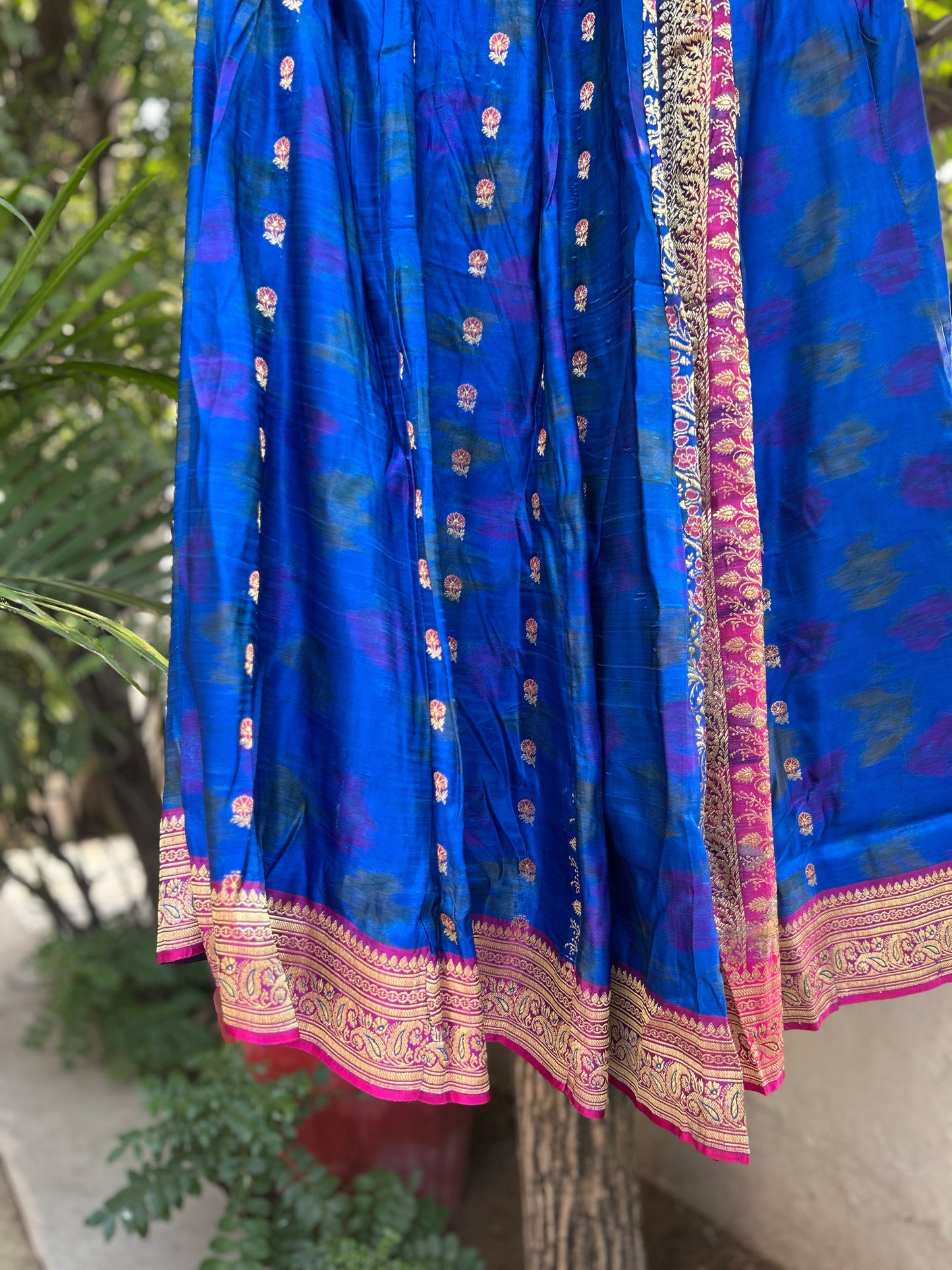 Nilophar silk skirt