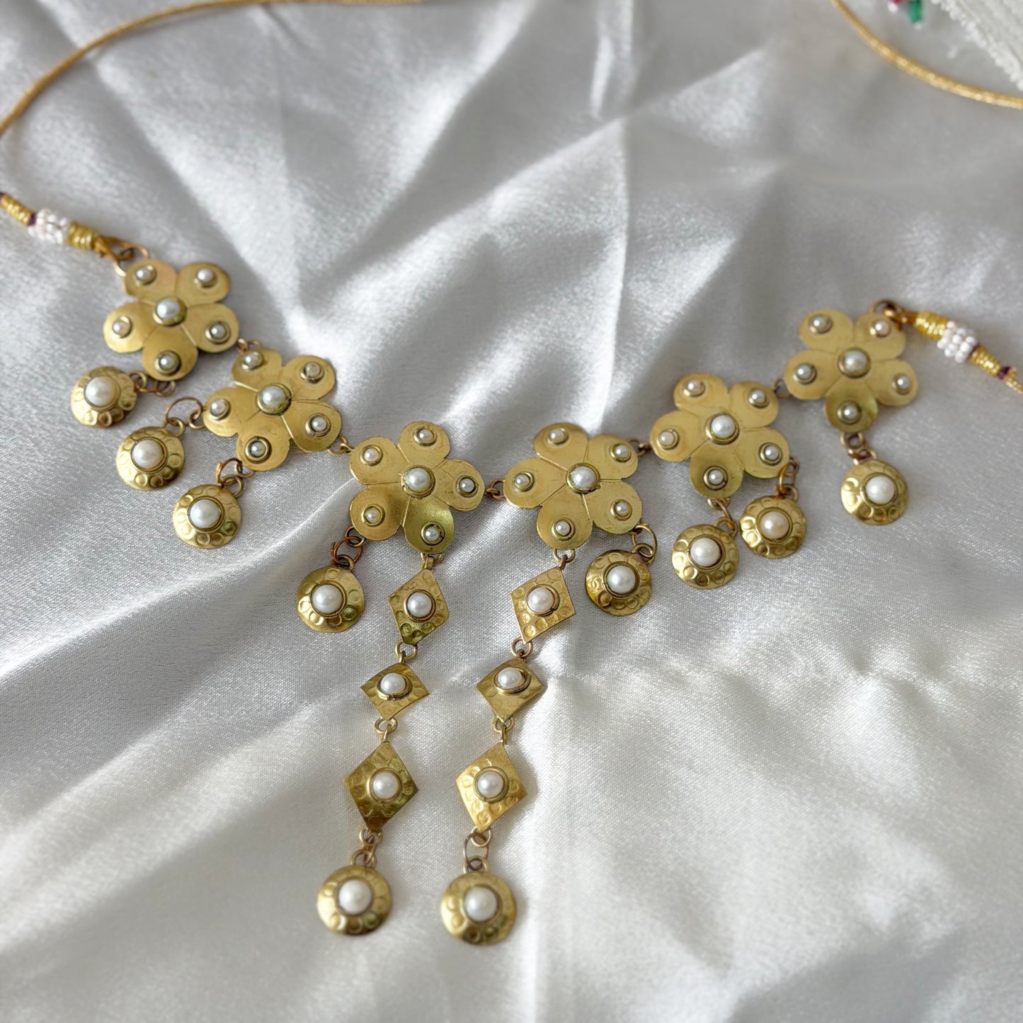 Flora necklace