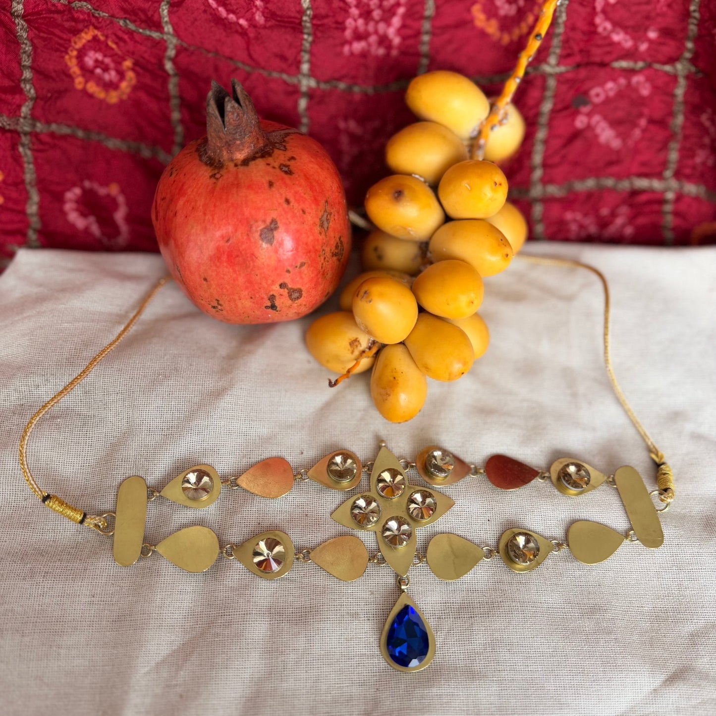Sapphire Bloom choker (without earrings)