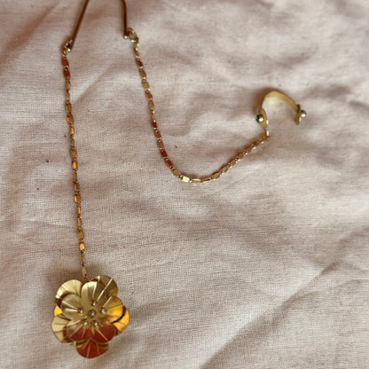 Nose - Single Ear flower drop sculptural chain