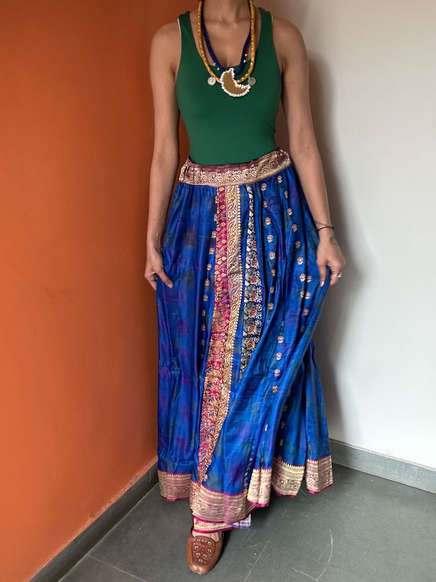 Nilophar silk skirt