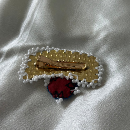 Arc hair pin
