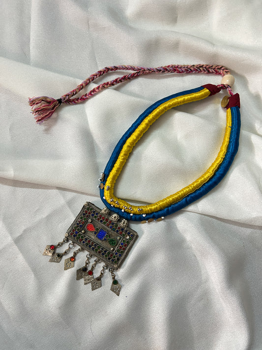 Rectangle Afghan statement necklace - Yellow blue