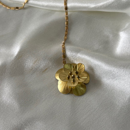 Nose - Single Ear flower drop sculptural chain