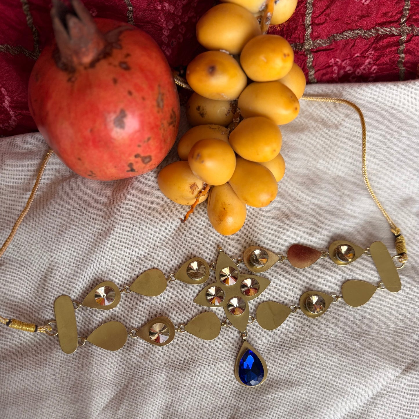 Sapphire Bloom choker (without earrings)
