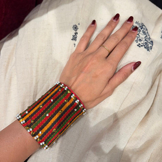 Textile multi color brass bracelet - Earthy