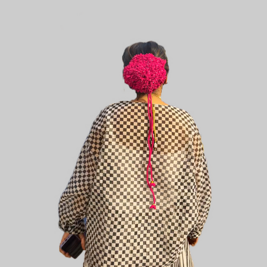 Pink mogra bun