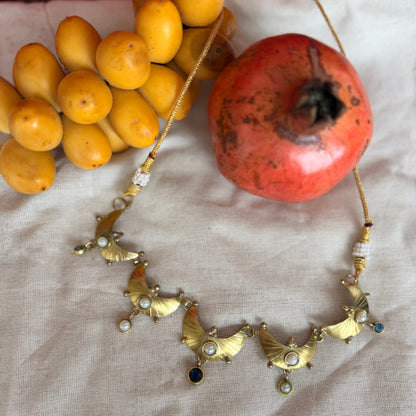 Pearl Eclipse Choker