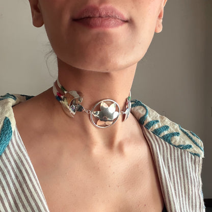 Flower moon choker (Rhodium silver color)
