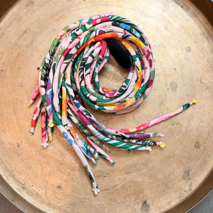 White lily Hair strings 21 inch with rubber band