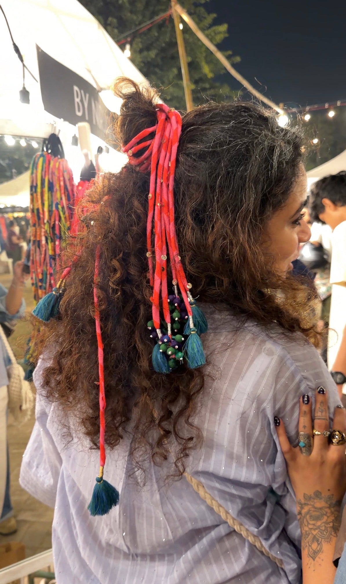 Gulabi phool Hair accessory